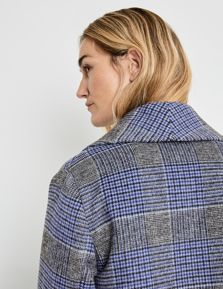 coat-with-a-frayed-edge-100