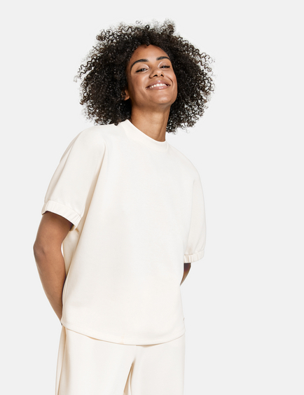 trend-shirt-mit-weitem-kurzarm-01